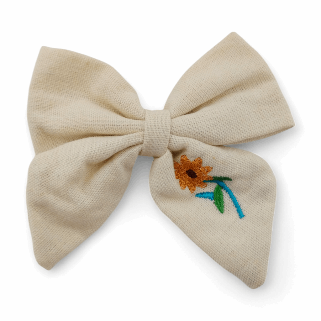 Pinza bordada flores